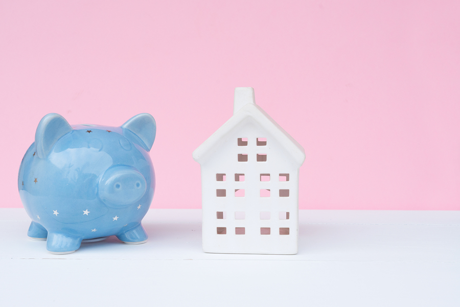 Is it better to put a lump sum on mortgages, or to put this money into my pension?